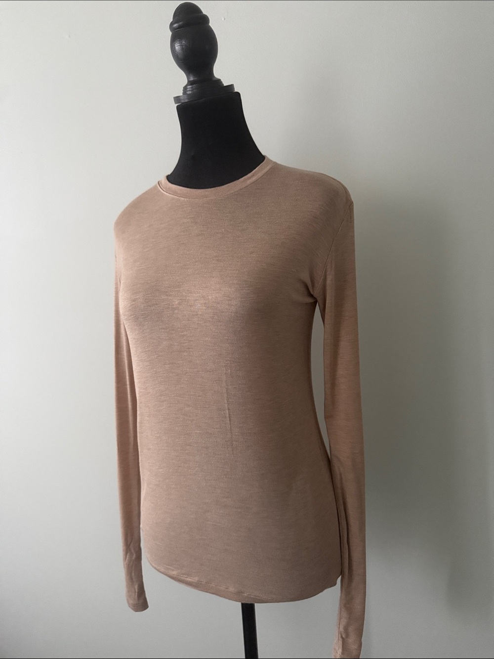 NWOT Uniqlo HEATTECH cashmere blend tee